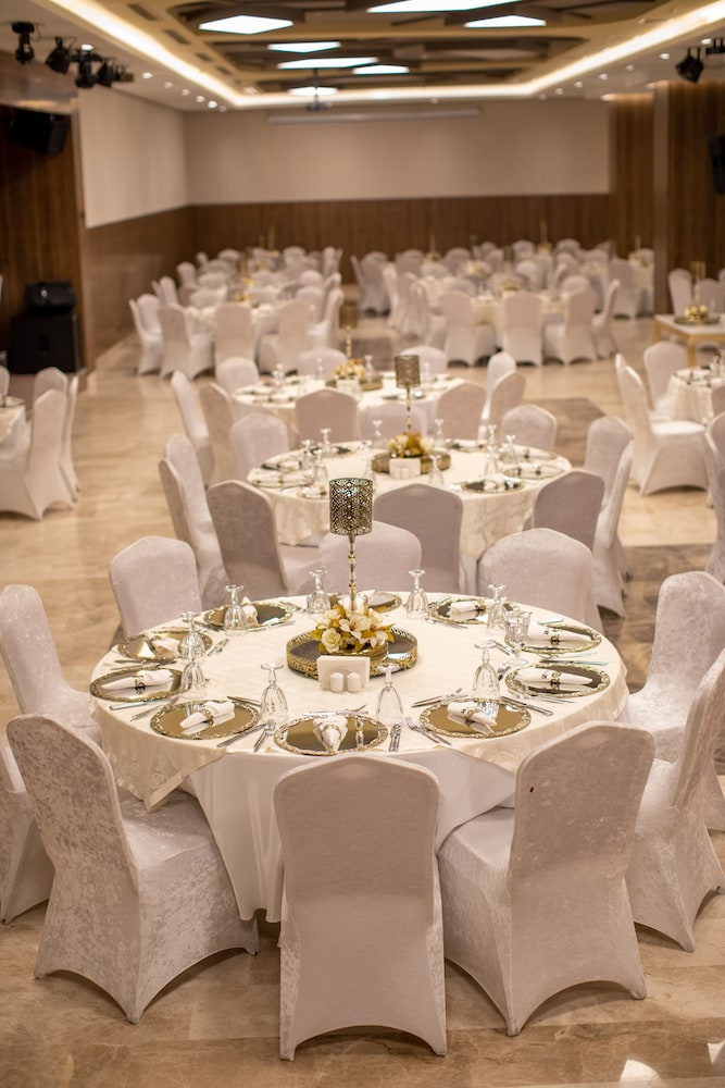 Engin Otel 22/30