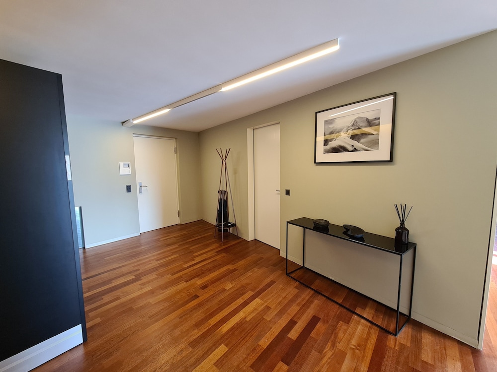 Lucerne Lake View Apartments 32/50