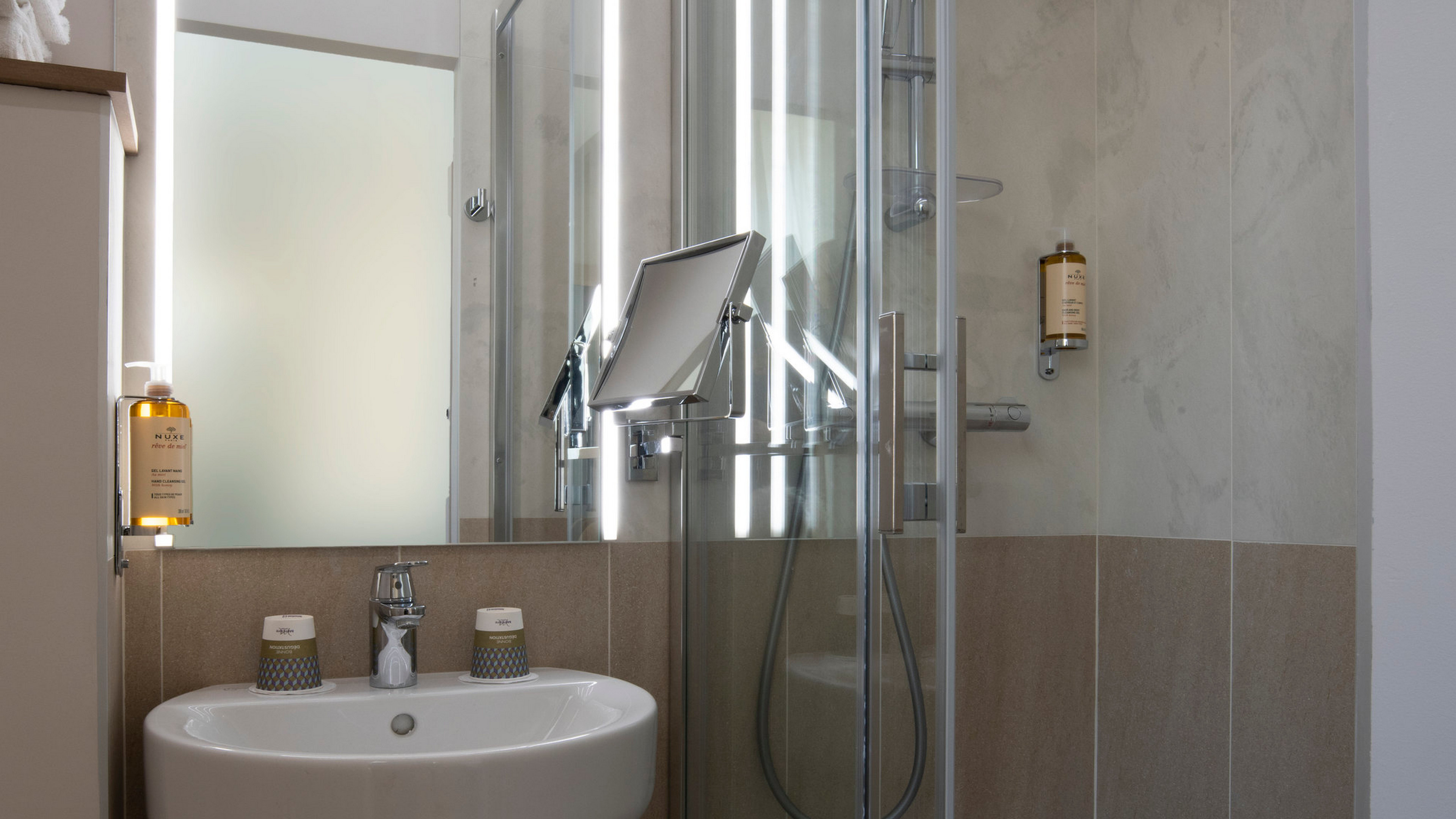 غرفة قياسية بسرير مزدوج، Mercure Paris Opera Lafayette 10/10
