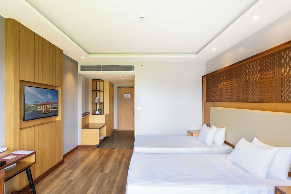Pokhara Grande 18/80