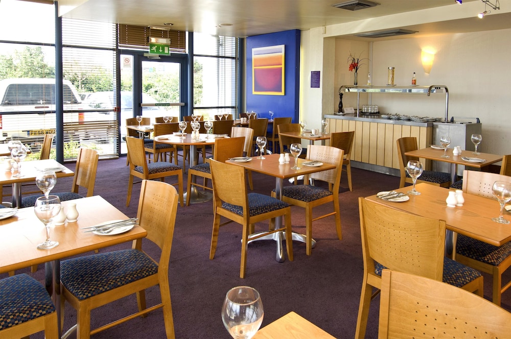 Premier Inn Southampton Airport 24/34