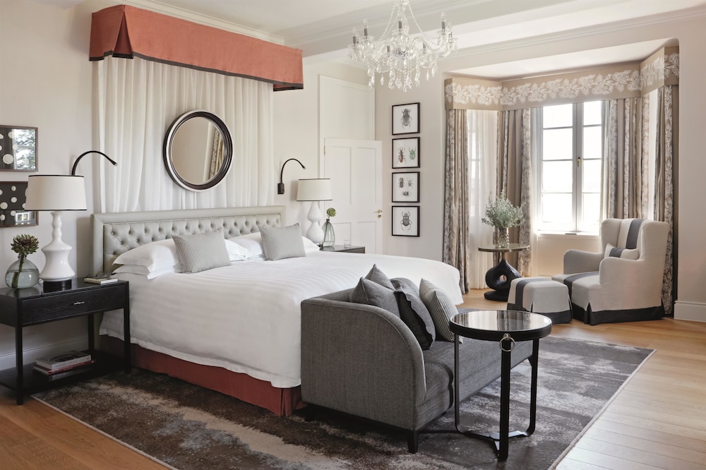 1 Bedroom, Deluxe, Suite, King Bed, Mount Nelson A Belmond Hotel Cape Town 3/4