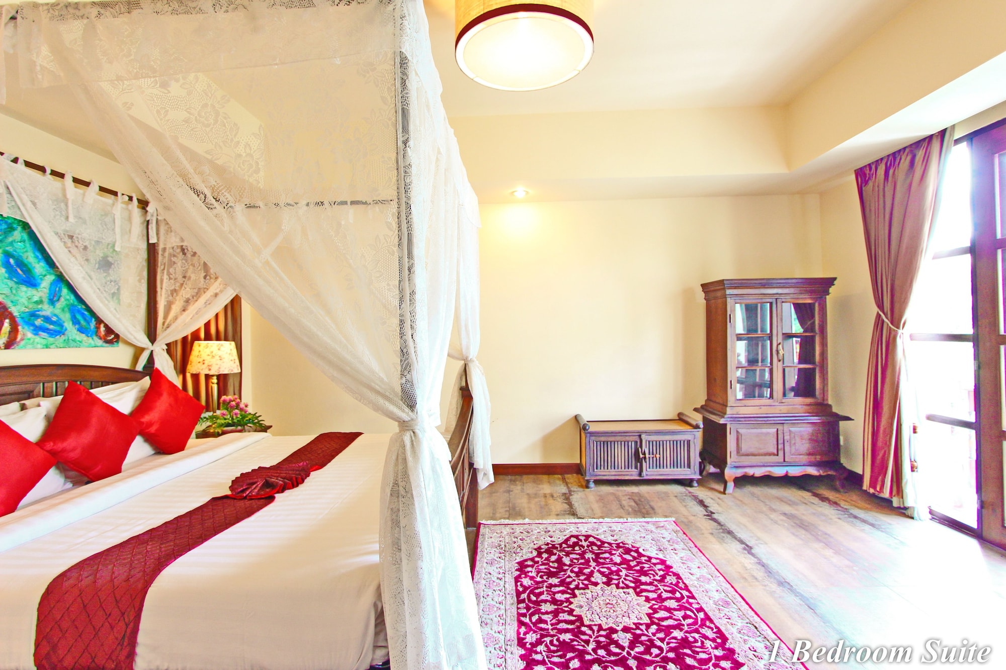1 BEDROOM, GRAND, SUITE, JETTED TUB