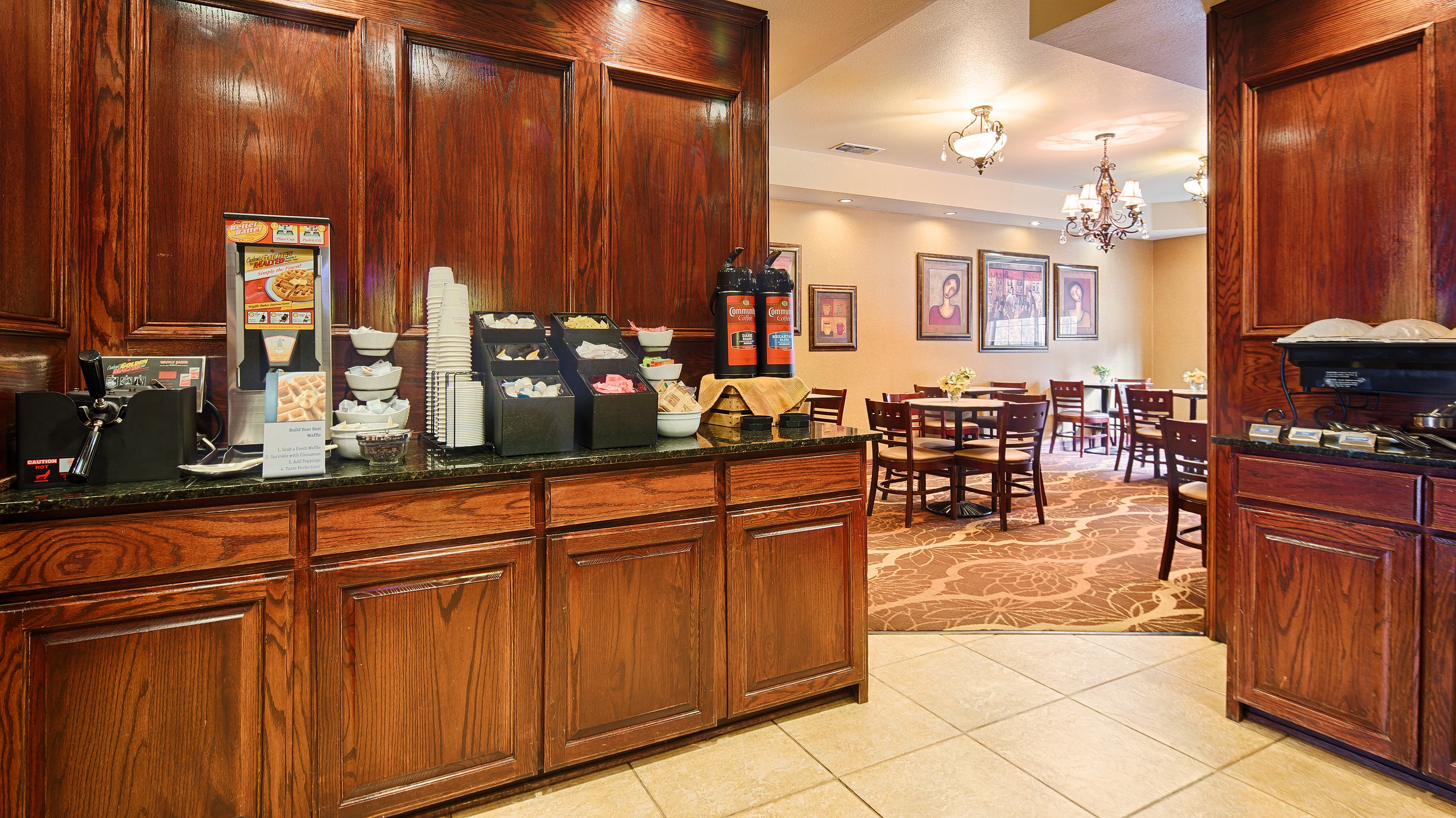 Best Western Plus Crown Colony Inn and Suites 36/59