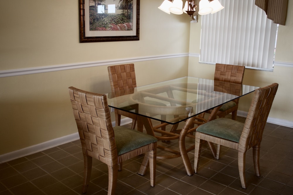 PALM BEACH WATERFRONT SUITES 38/67