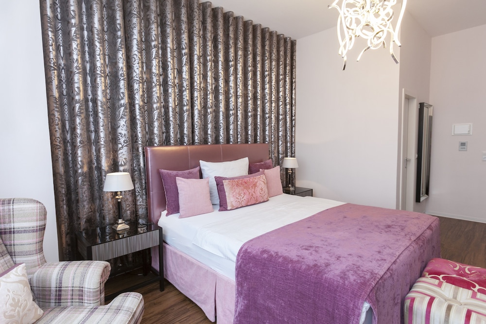 Hotel Prinz Anton 13/40