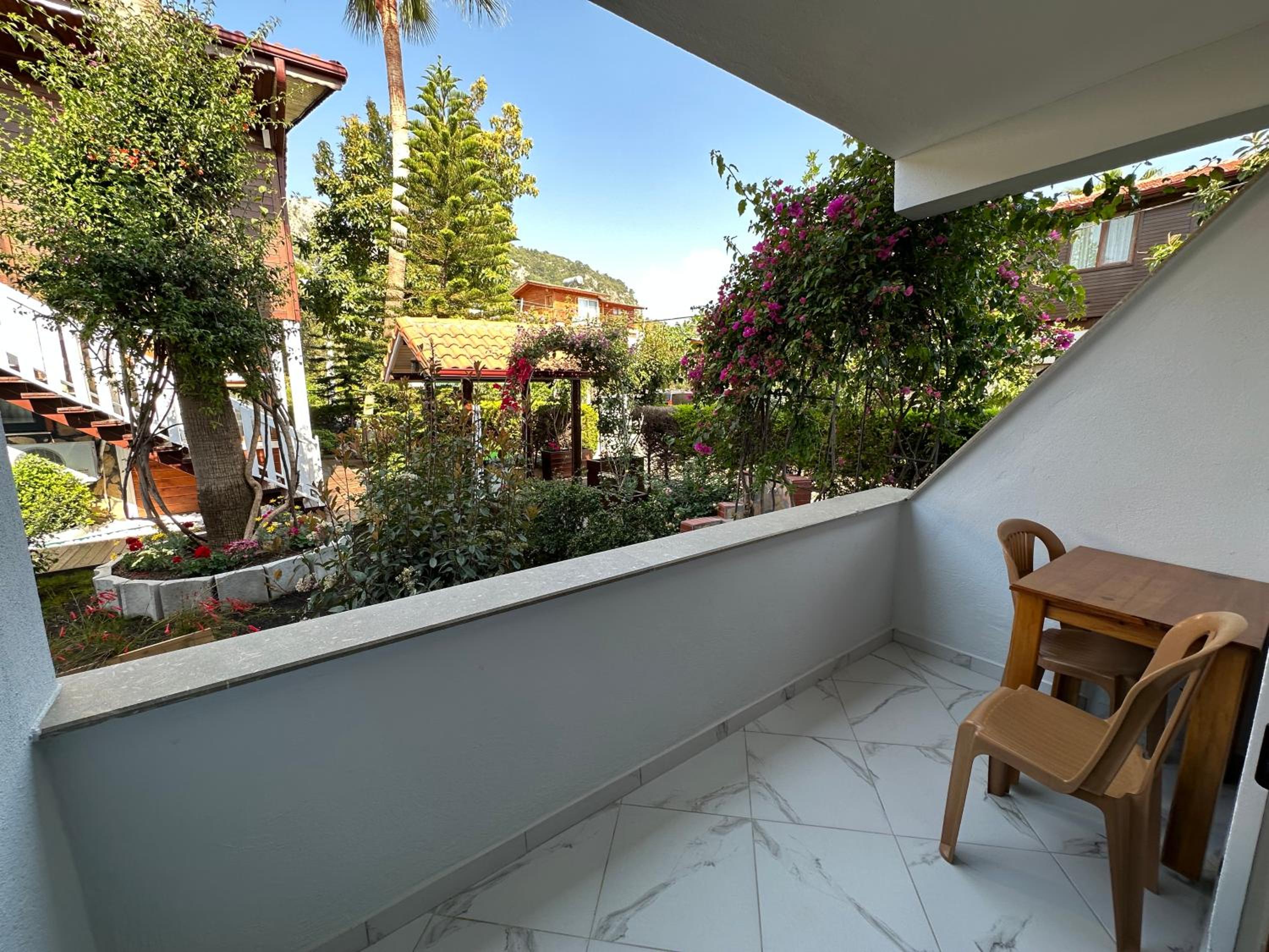 Palm Konak Apart Hotel 10/60