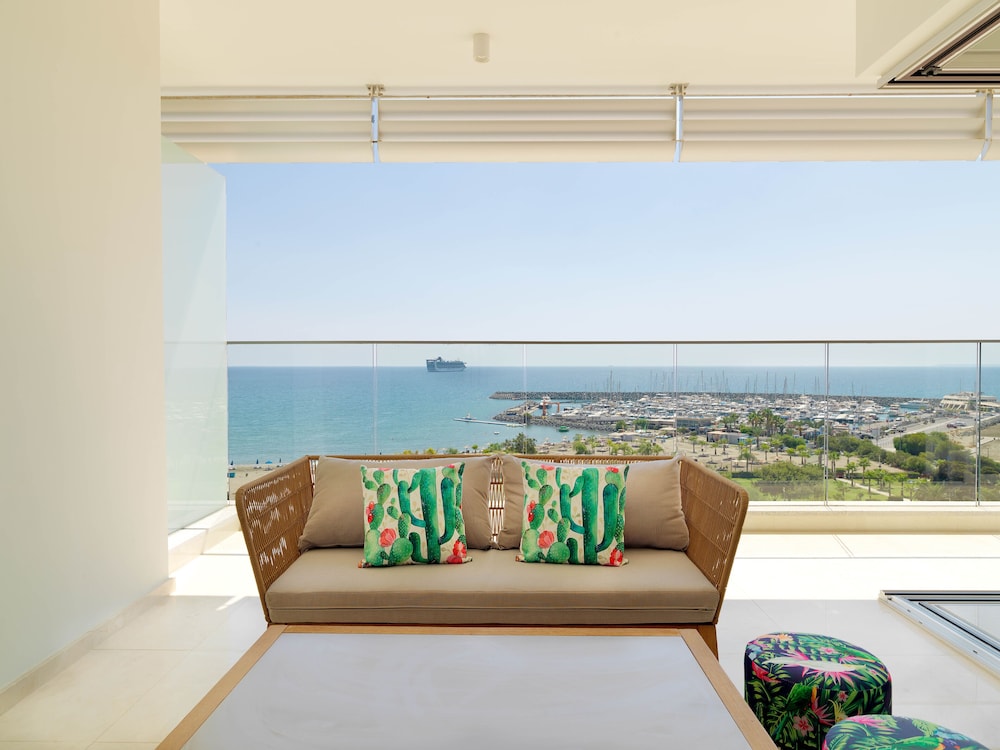 The Tower at St Raphael Resort 36/50