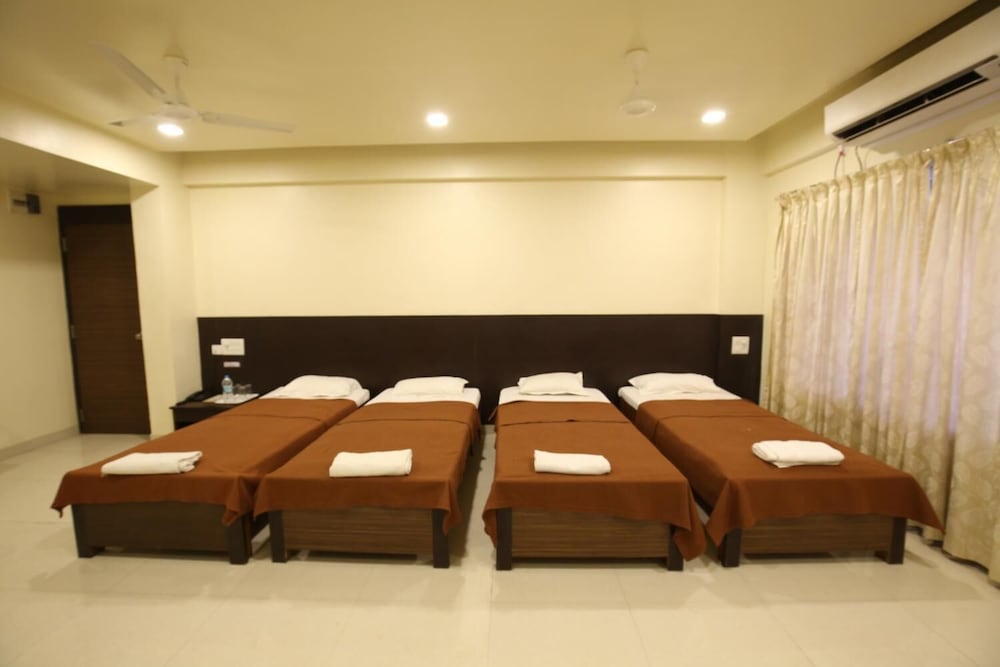 Hotel Kohinoor Square 21/37