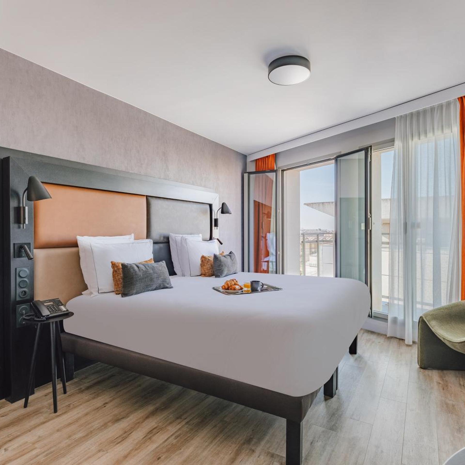 Superior, Studio, Double Bed, with View