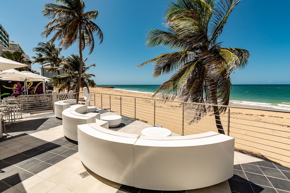 The Tryst Beachfront Hotel 48/50