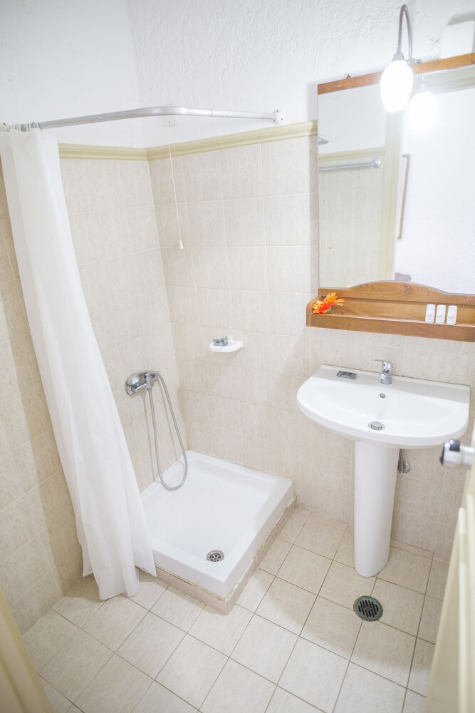 Creta Aquamarine Hotel 88/88