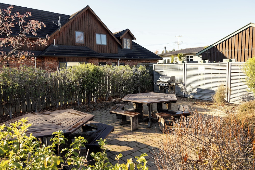 Haka House Wanaka 33/37