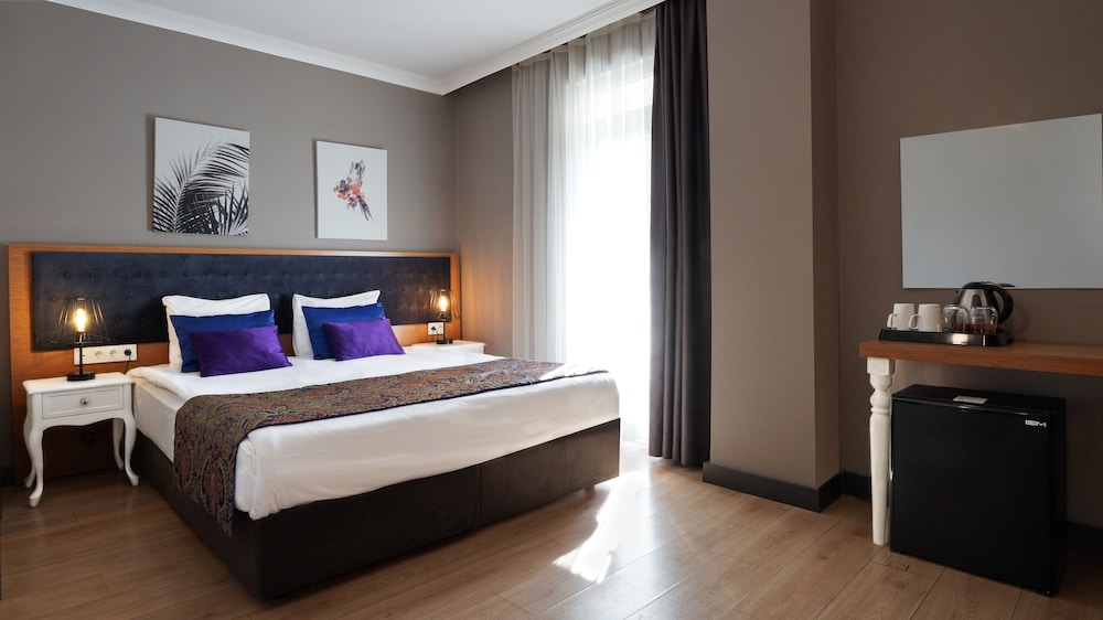 Azuu Boutique Hotel 28/76