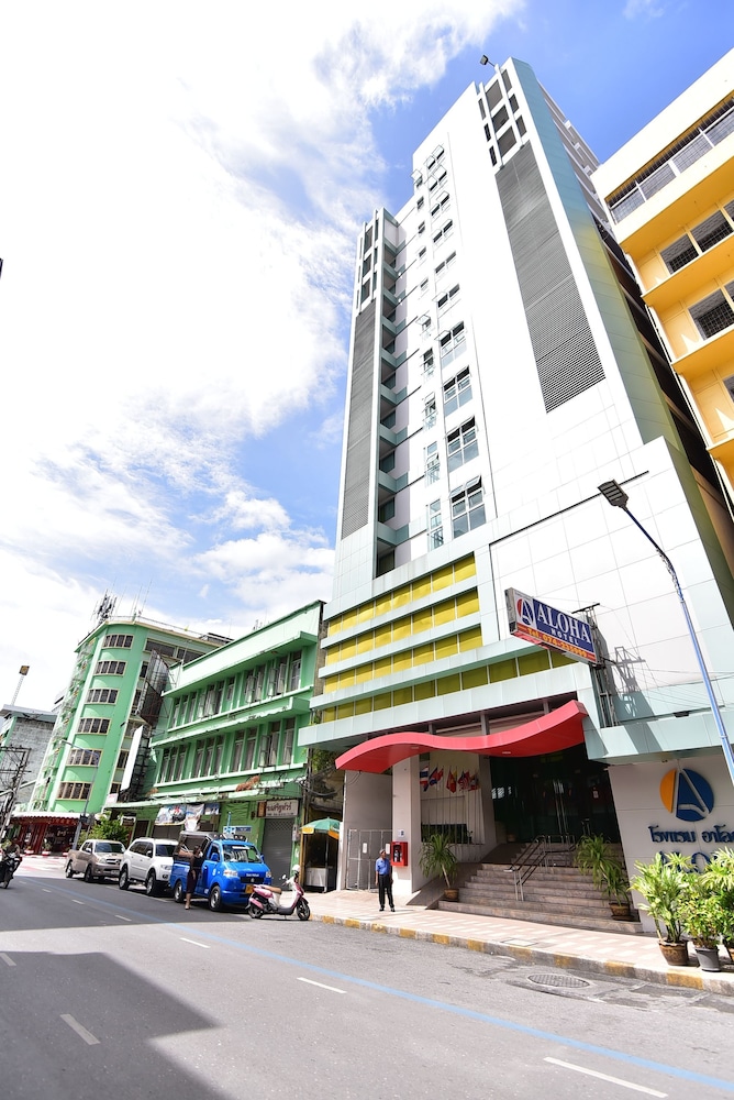 ALOHA HOTEL HAT YAI 56/66