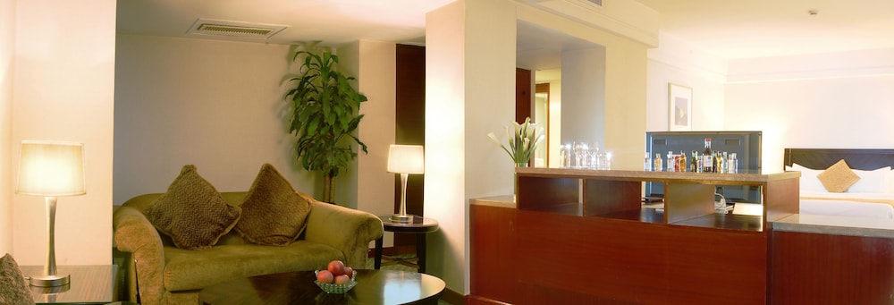 Ningbo Portman Plaza Hotel 55/63