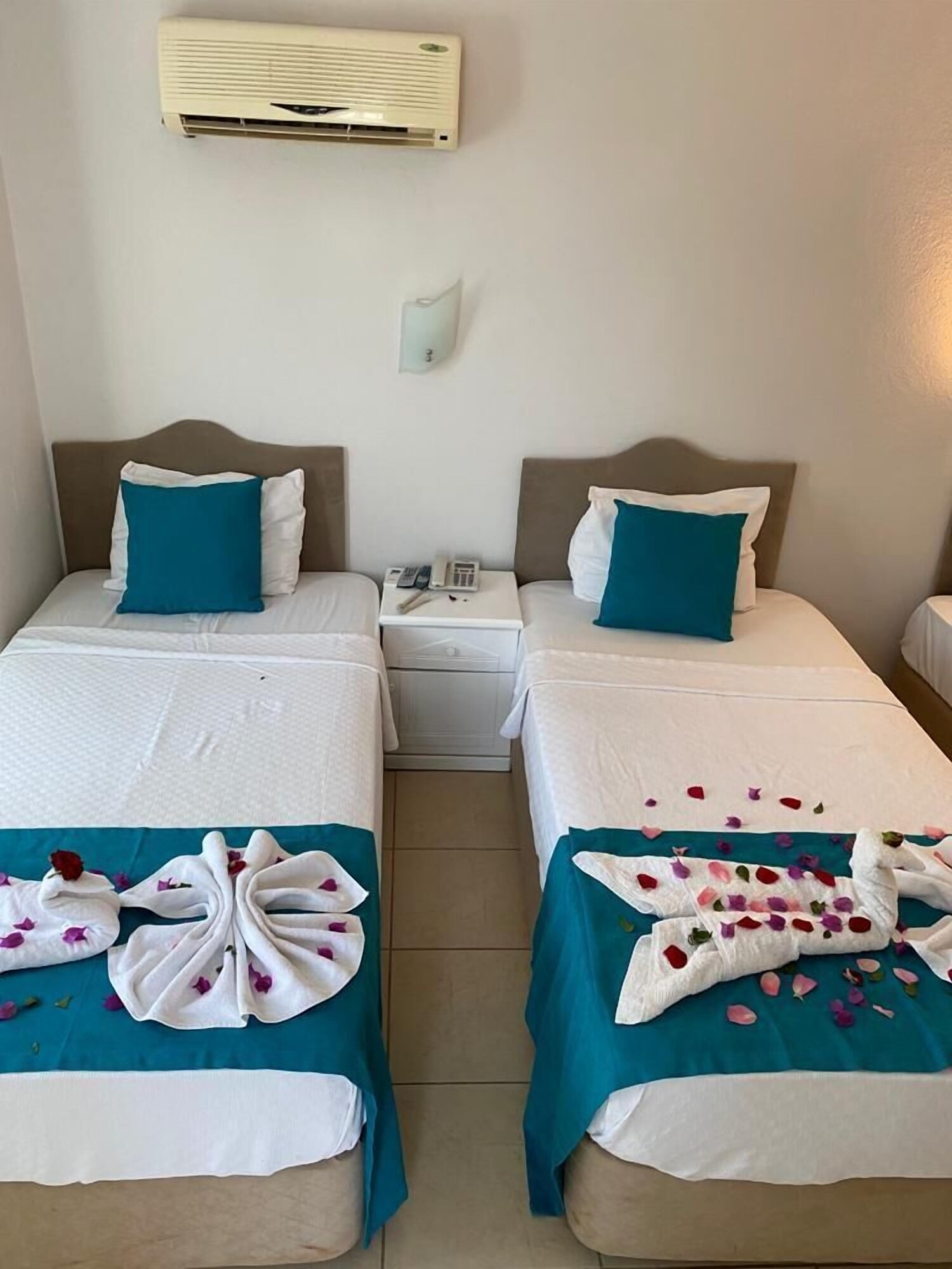 ECONOMY, DOUBLE BED