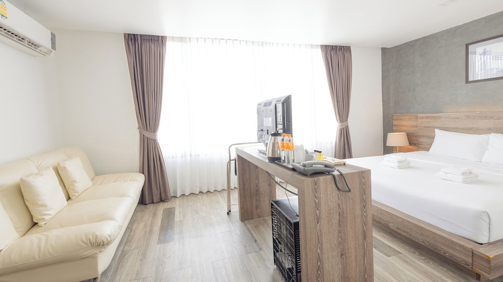B2 Bangna Premier Hotel 19/43