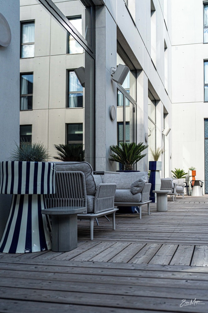 The Ruck Hotel 45/50