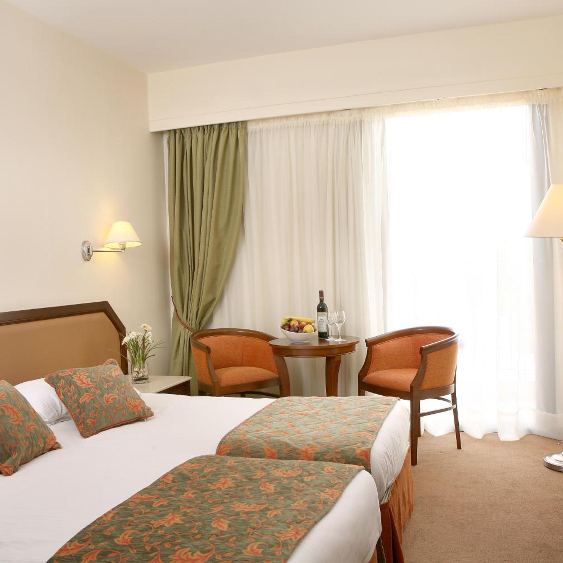 TWIN/DOUBLE ROOM STANDARD INLAND VIEW