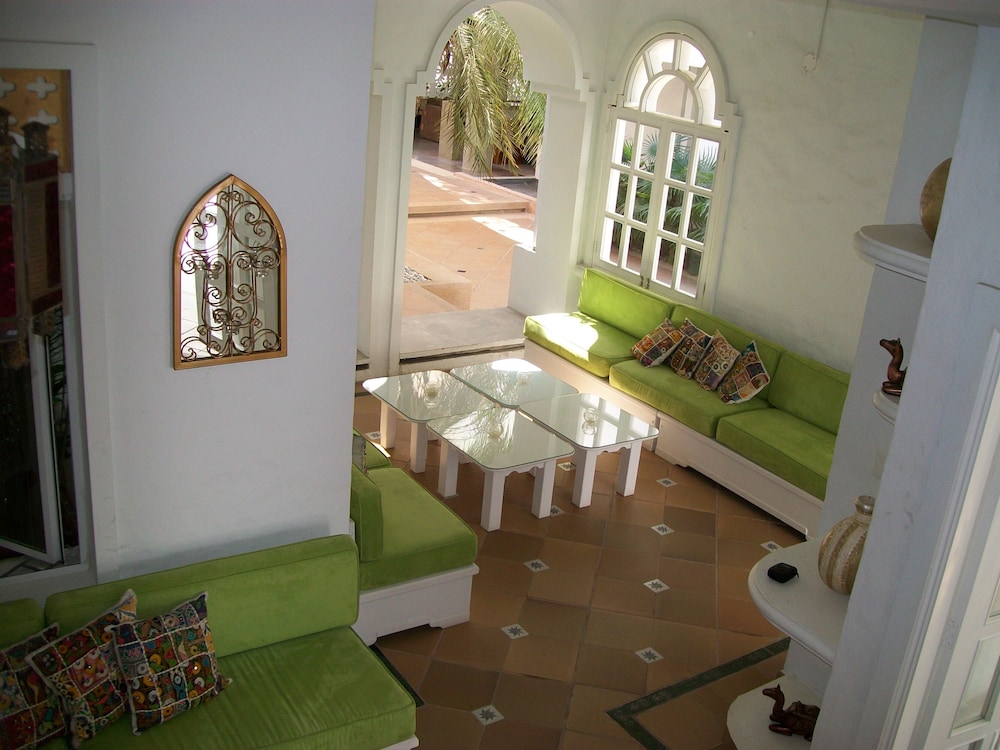 Santorini Hotel And Resort 67/87