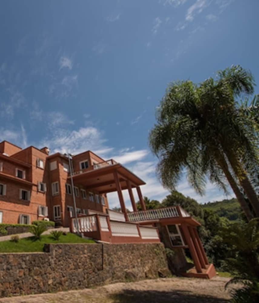 Farina Park Hotel 44/50