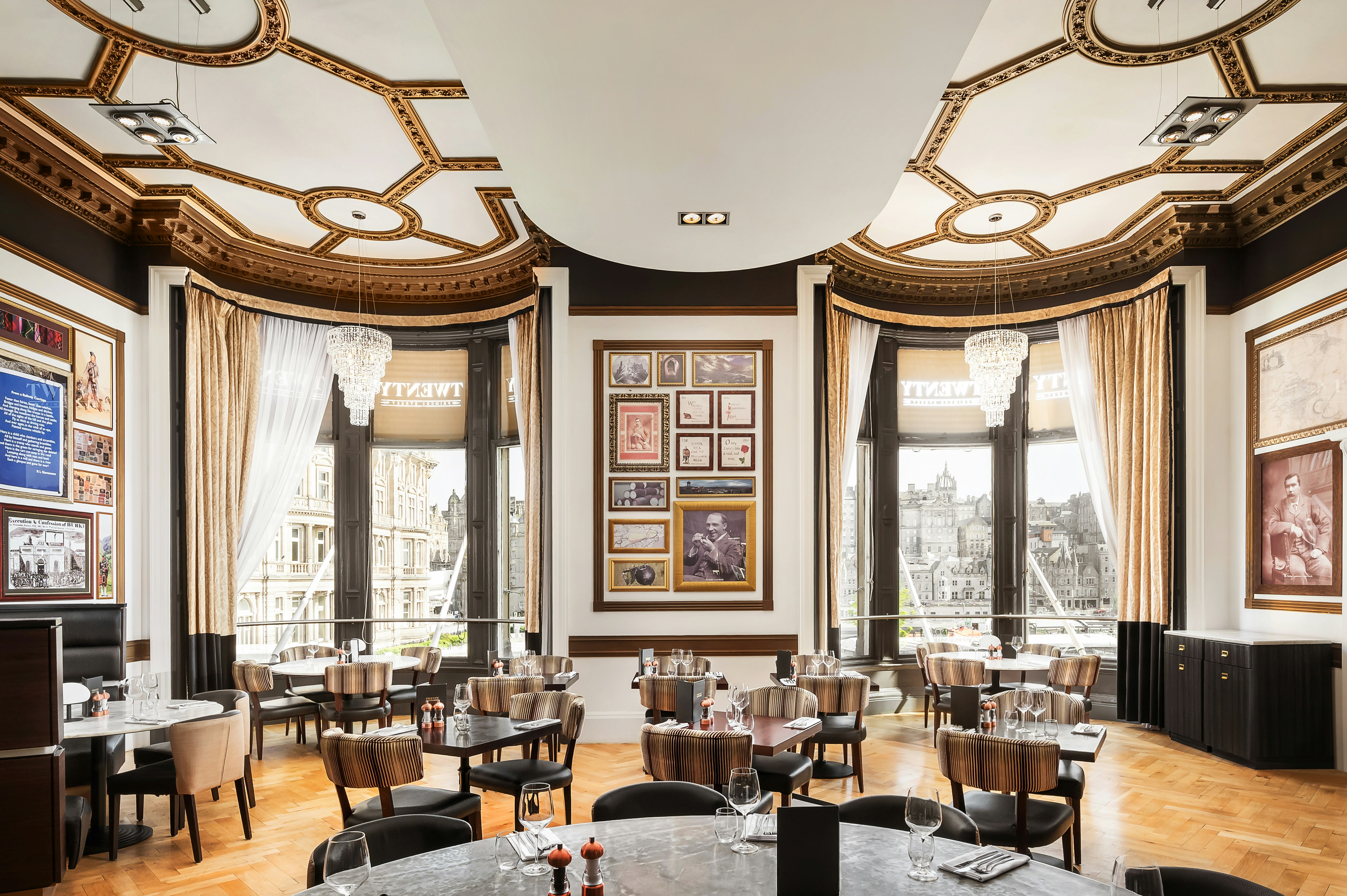 Hotel Indigo Edinburgh - Princes Street, an IHG Hotel (ex Royal British) 57/82