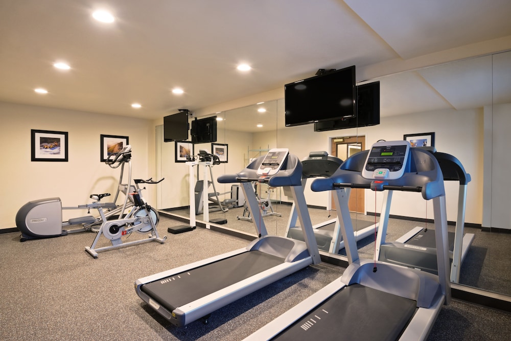 Holiday Inn Express And Suites Fraser Winter Park Area Formerly the Pinnacle Lodge 39/73