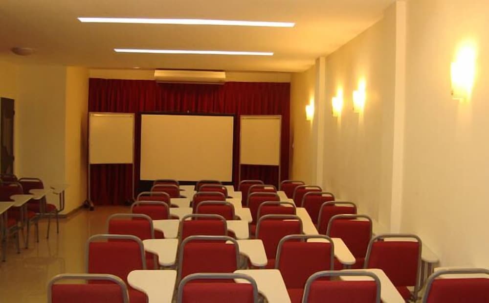 Machados Plaza Hotel 47/55