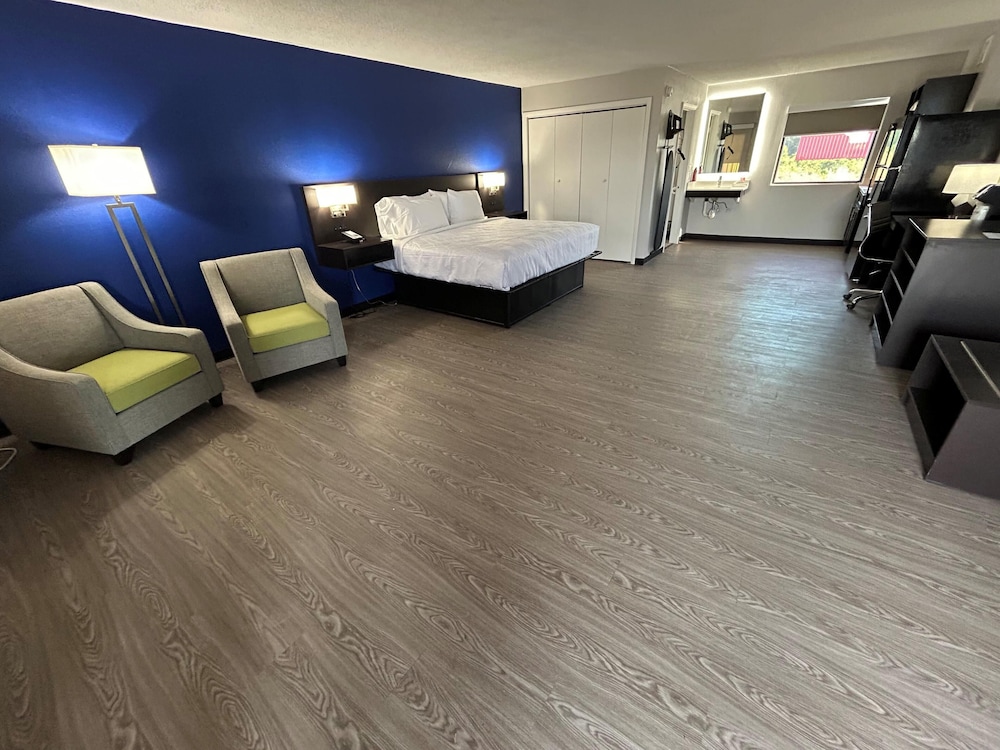 SureStay Studio by Best Western Rowland 22/41