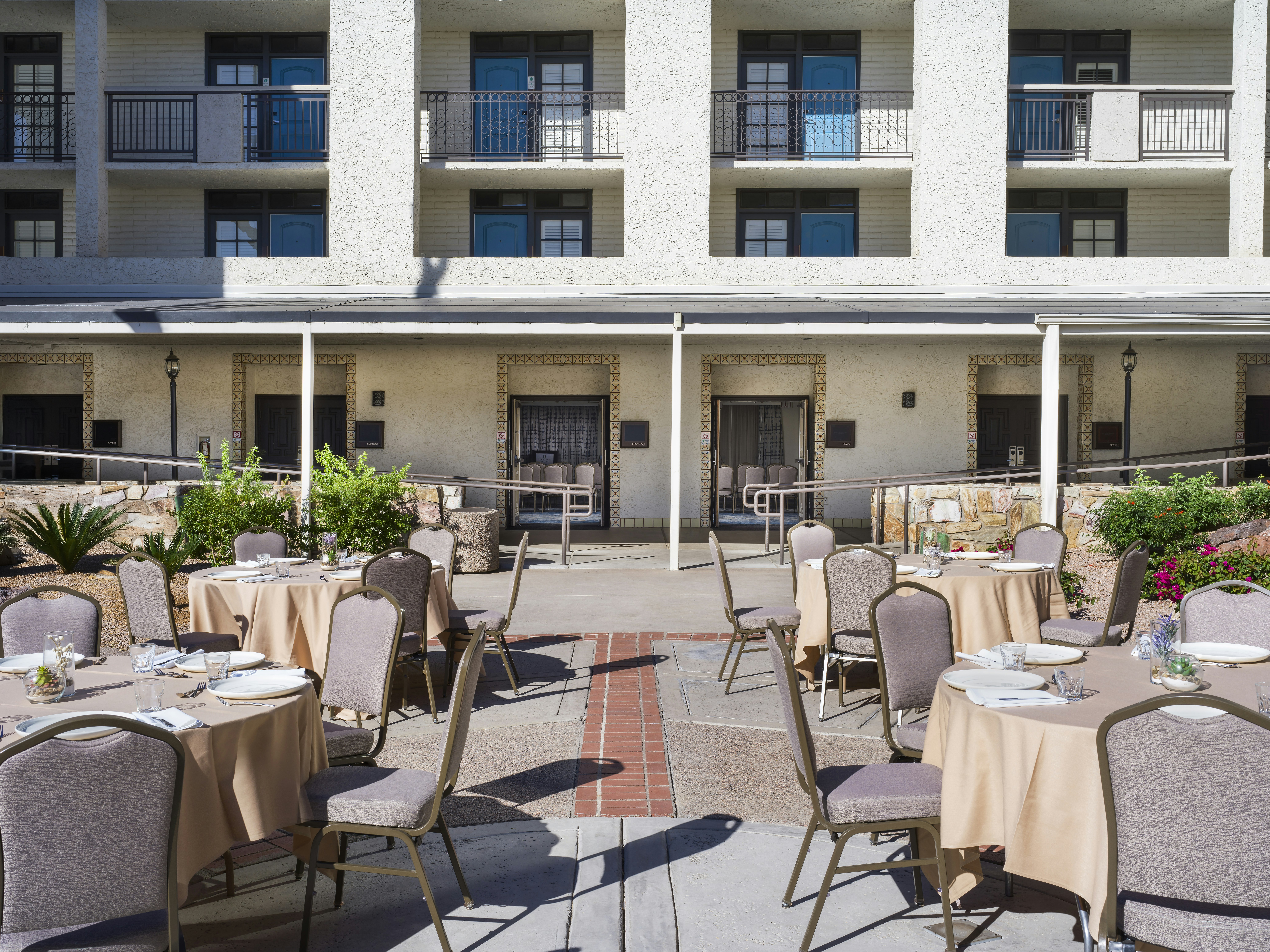 Embassy Suites by Hilton Scottsdale Resort 45/63
