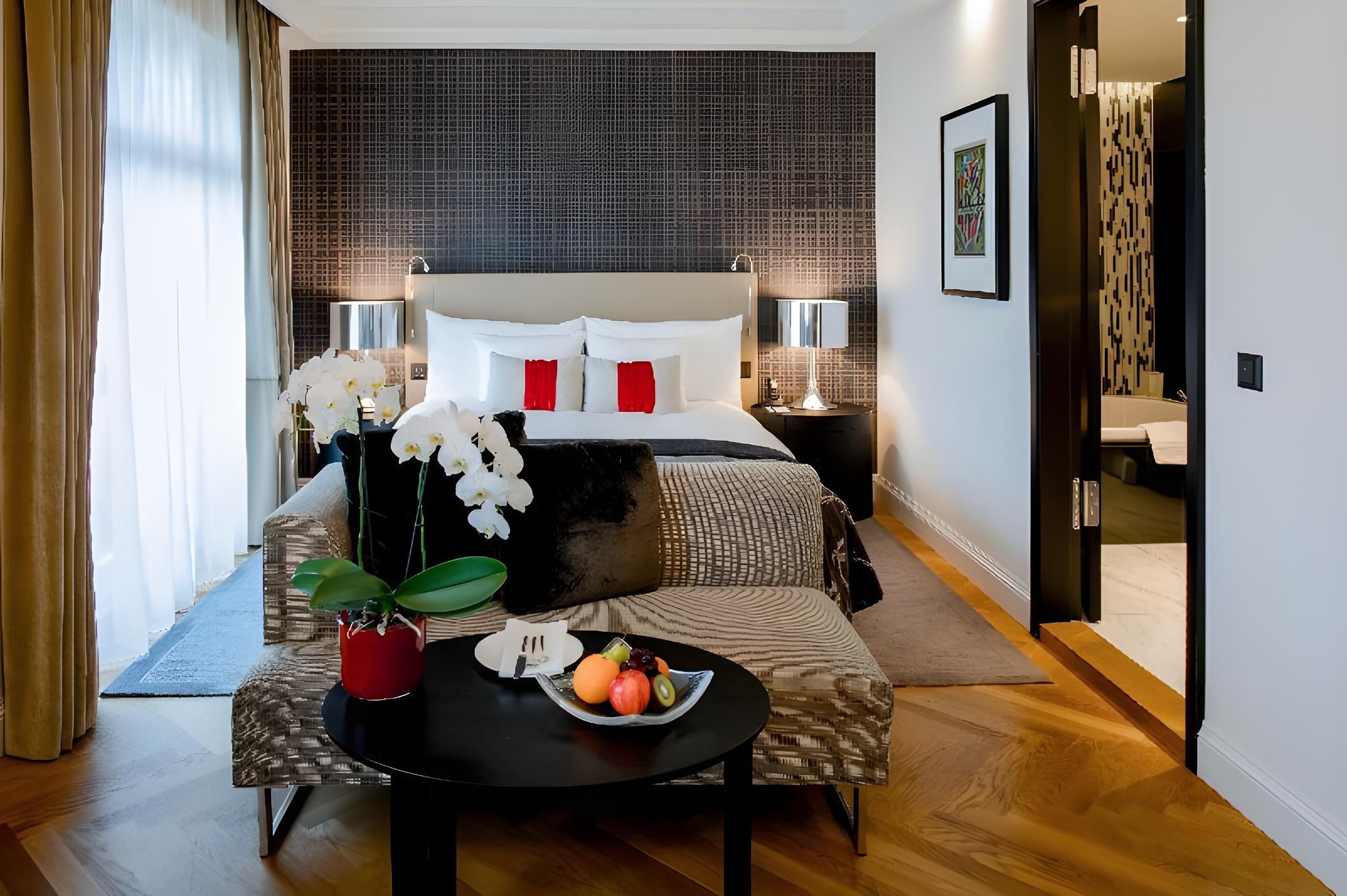 Boutique, Deluxe, Double or Twin Bed