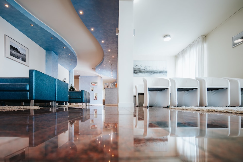 Hotel La Bussola 26/50