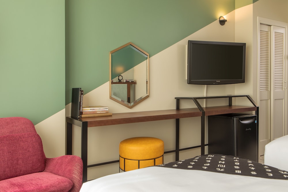 Hotel Rendale Washington DC 49/58