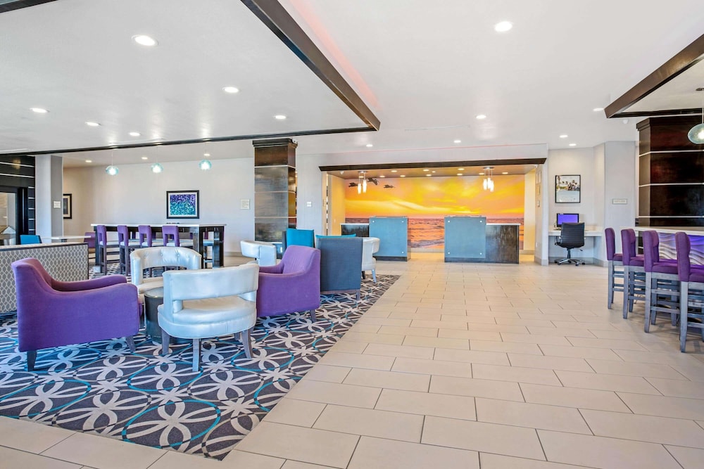 La Quinta Inn & Suites by Wyndham Corpus Christi - Portland 7/43