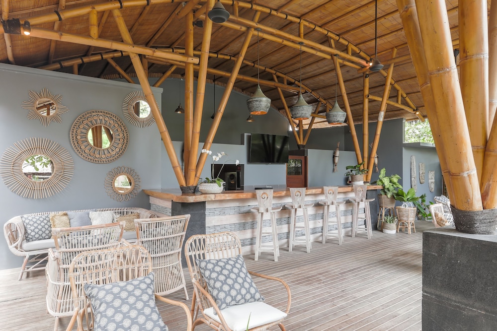 Indiana Kenanga Luxury Villas Spa Restaurant 3/50