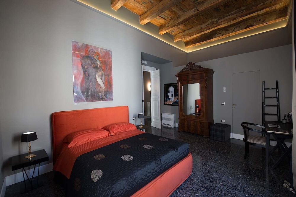 Palazzo Cannavina 14/50