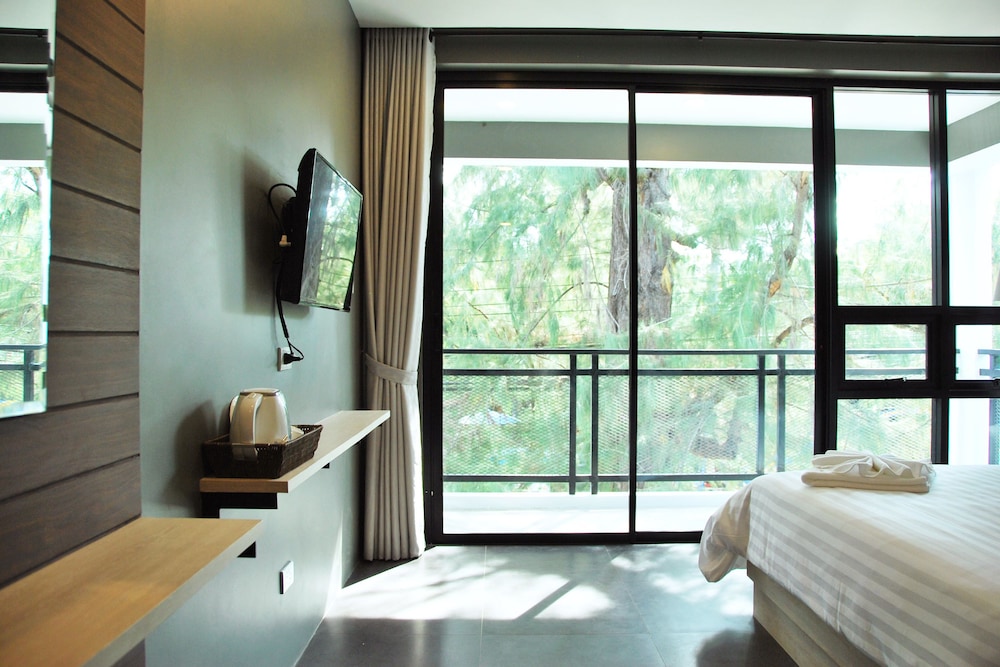 Bluemoon Hotel Cha-Am 21/59