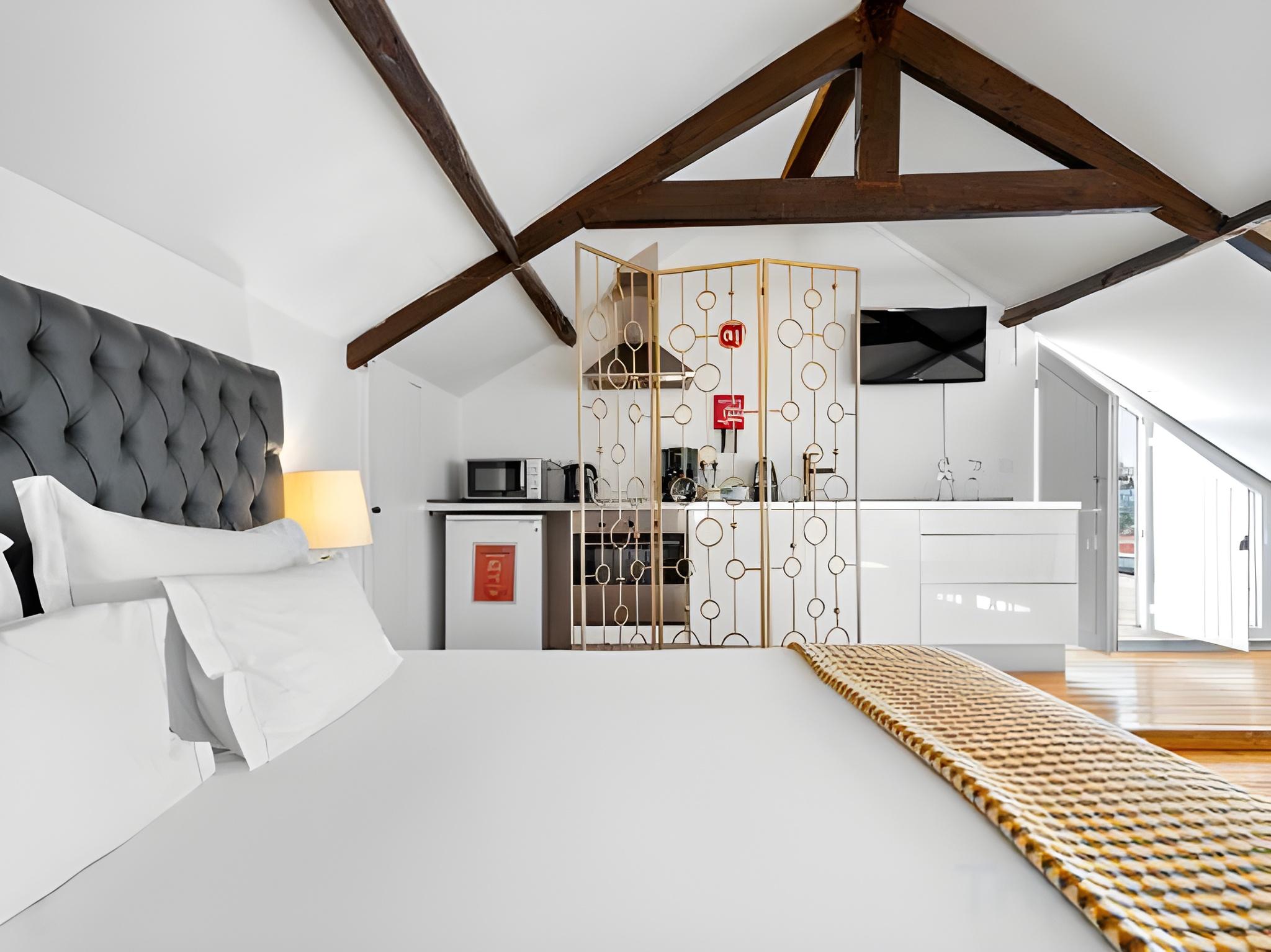 Signature, Suite, River View, Terrace