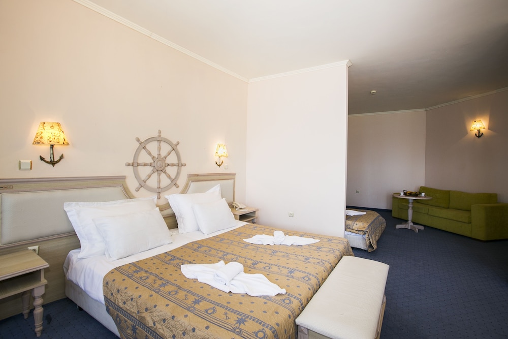 Royal Park Hotel - All Inclusive 10/50