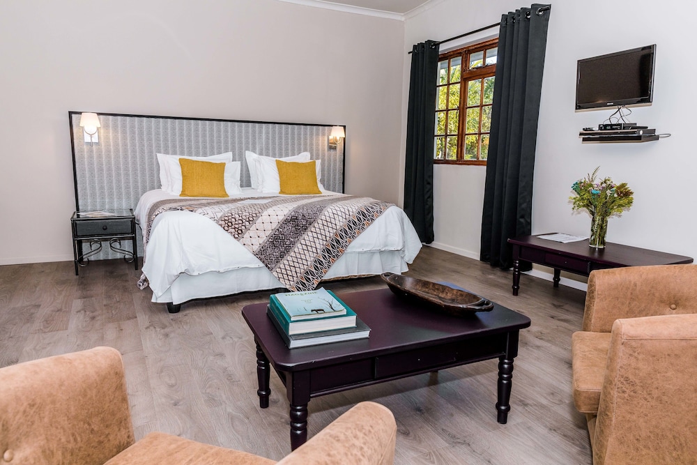 Le Petit Chateau 9/50