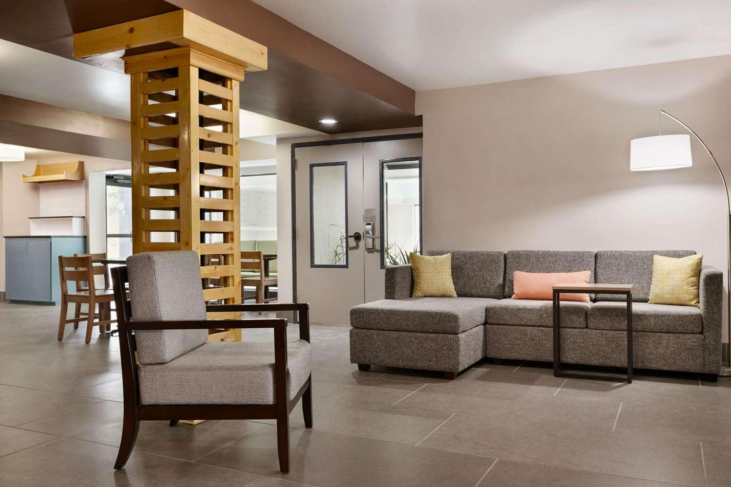 Country Inn & Suites by Radisson, Roanoke Rapids, NC 7/14