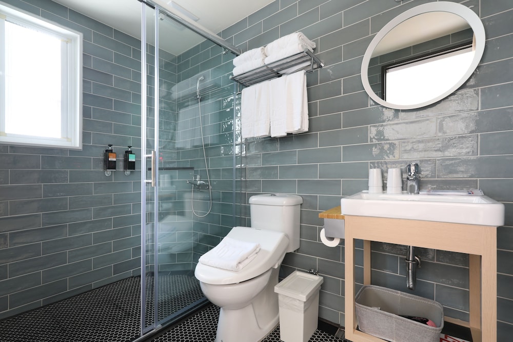 Mini Hotels (Taichung Station Branch) 48/49