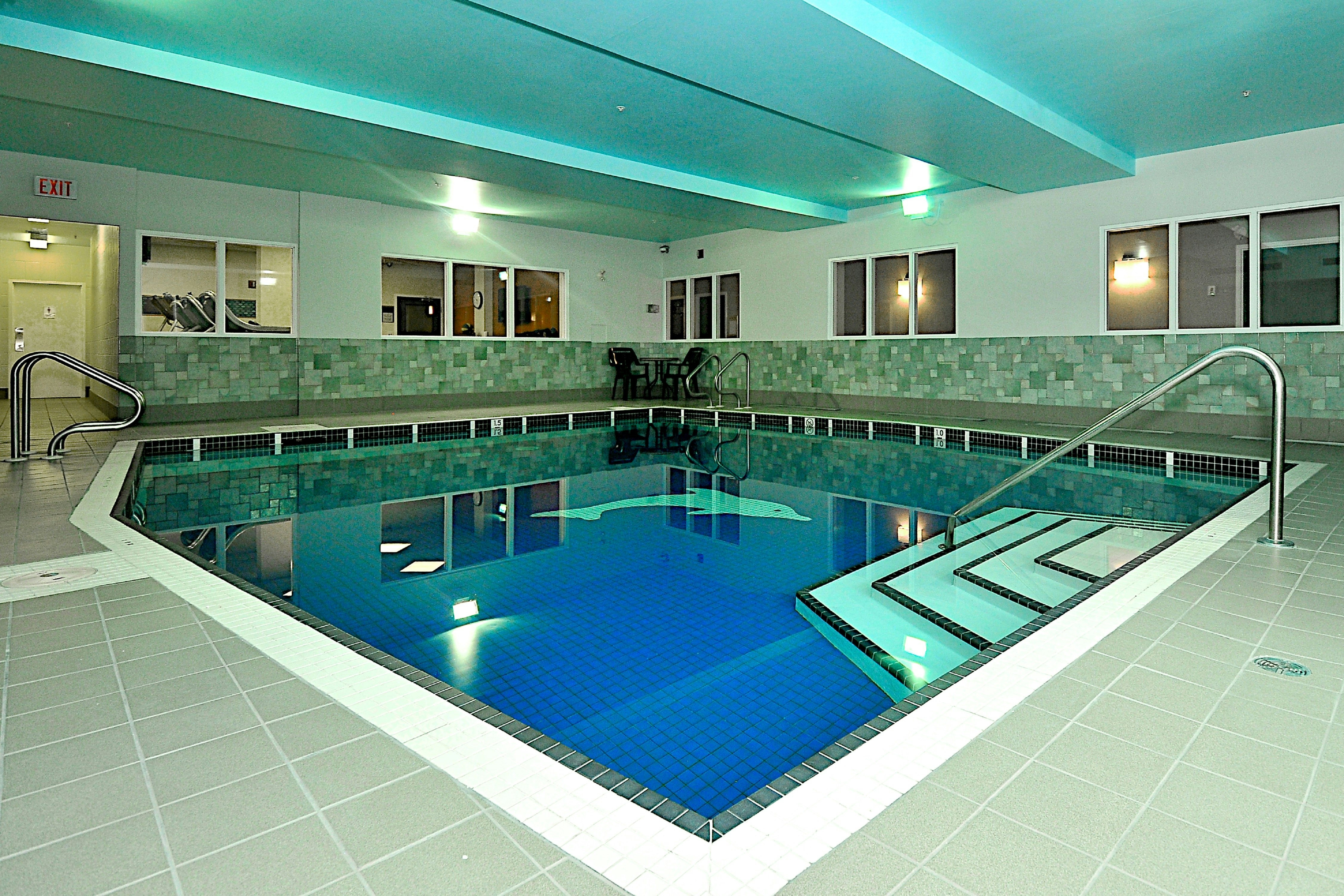 Hampton Inn & Suites by Hilton Calgary-Airport 9/22