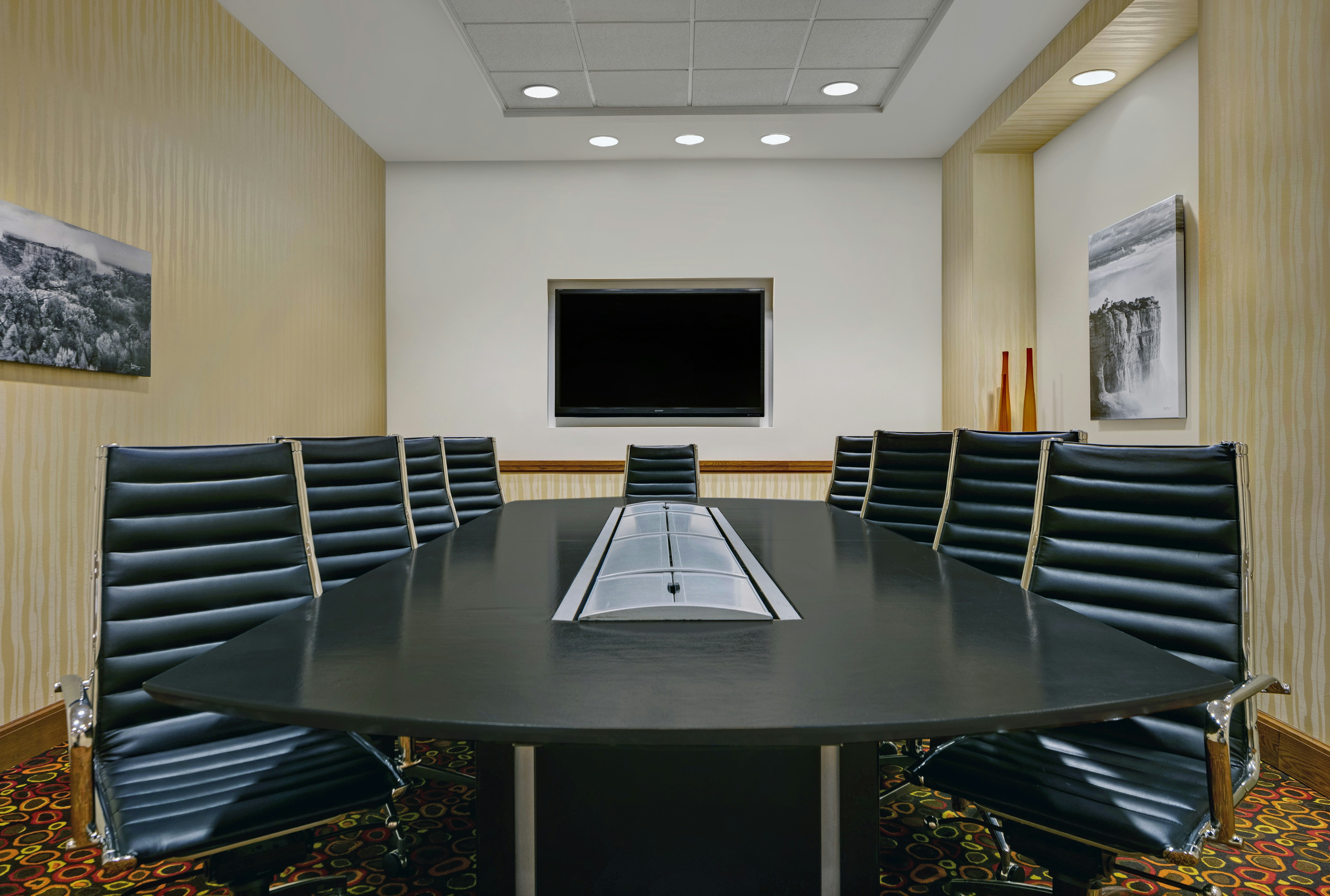 Doubletree By Hilton Grand Junction 24/36