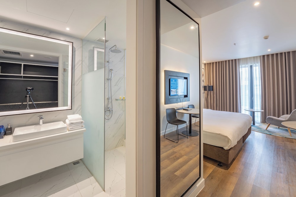 Hotel Soleil Ha Long, Trademark Collection by Wyndham 50/50