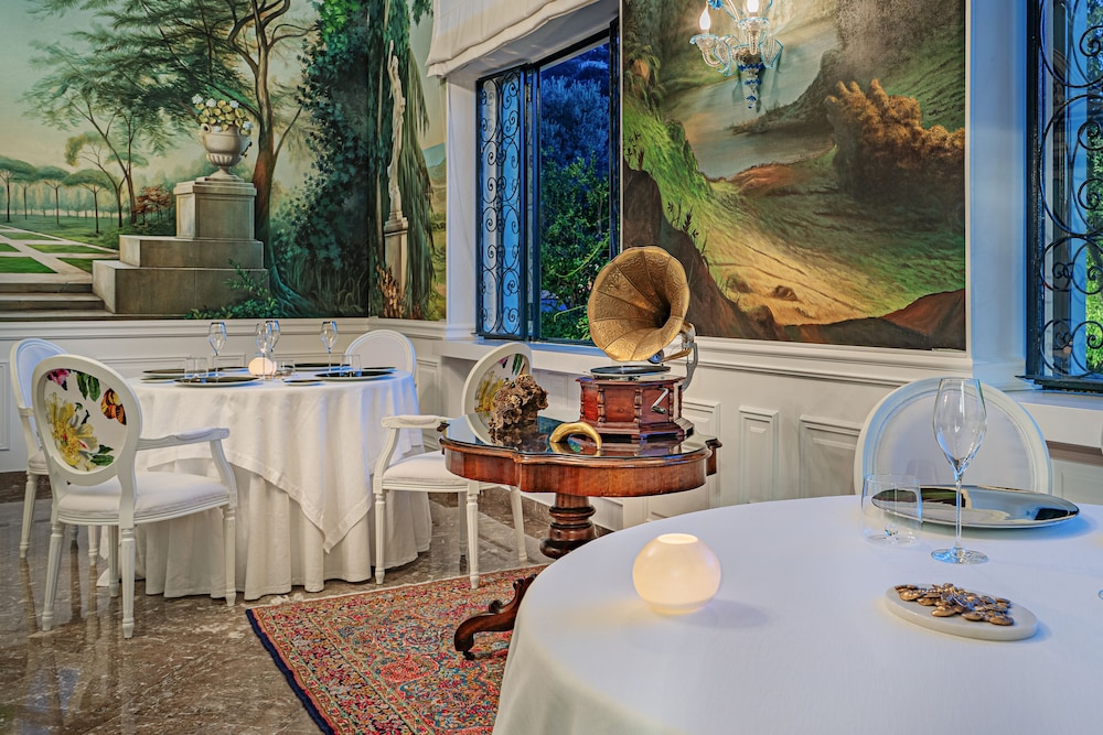 Majestic Palace Sorrento, Curio Collection by Hilton 44/56