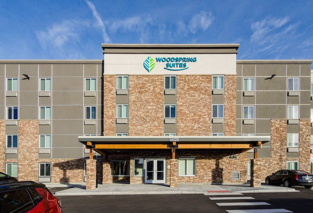 WoodSpring Suites Thornton - North Denver image