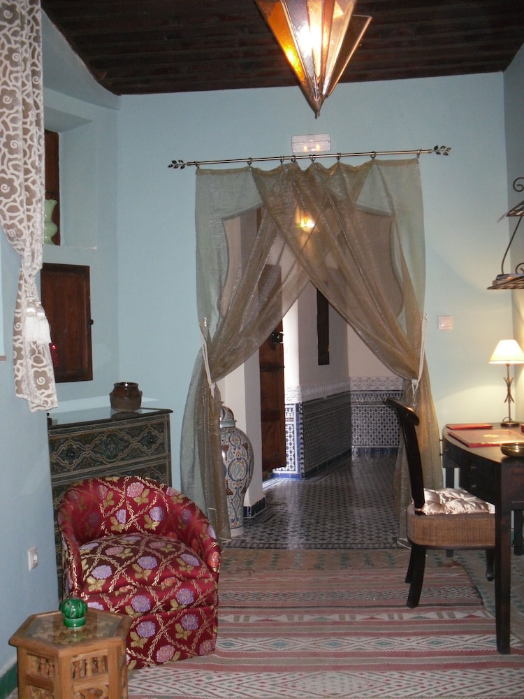 Riad Letchina 6/50