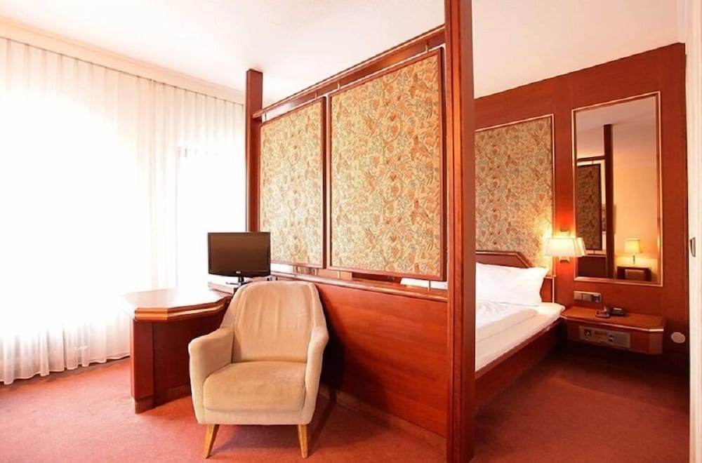 Trip Inn Klee Am Park Wiesbaden 33/48